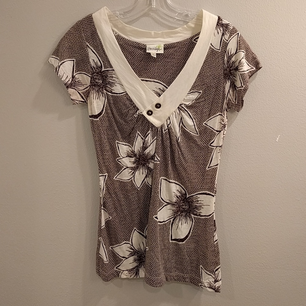 Cute Anthropologie summery, fun, versatile top